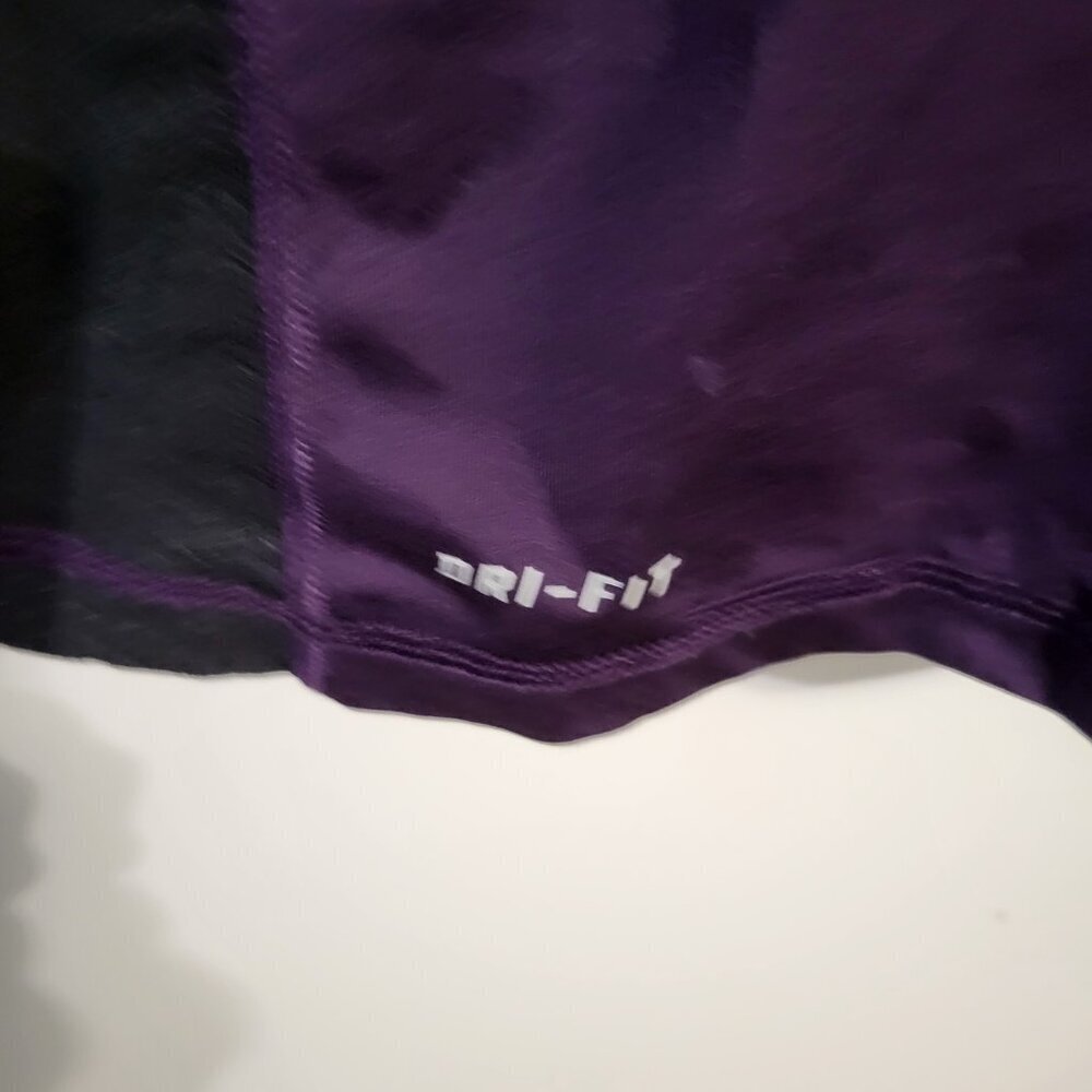 Nike Running Training Top Ribbed Material TIGHT FIT Size L - Picture 3 of 6